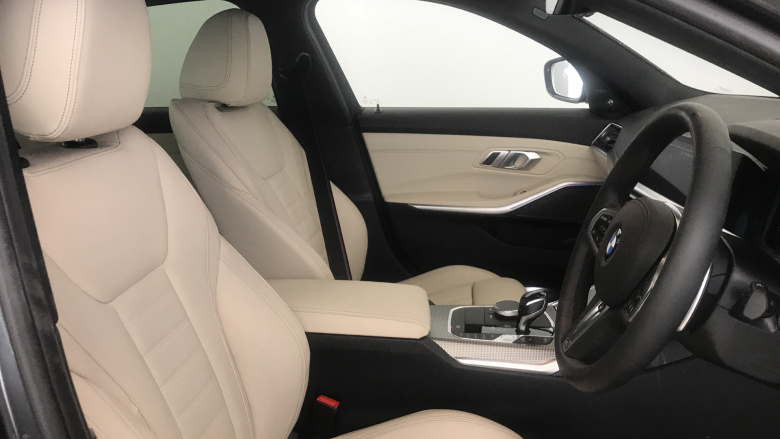 BMW 3 Series 320d M Sport 4dr Step Auto [Tech Pack] Diesel Saloon